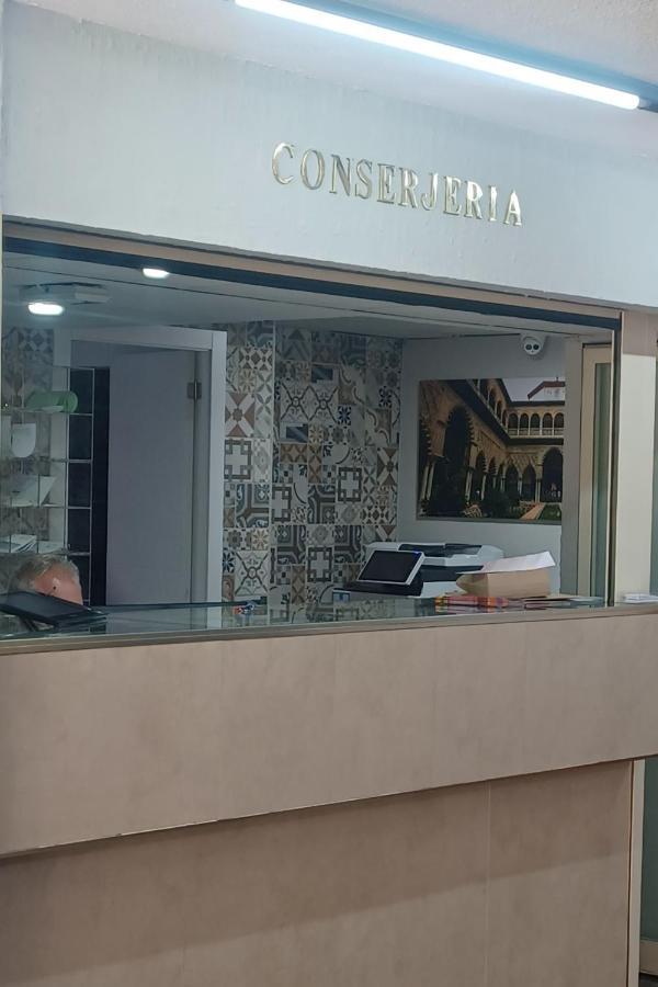 Acogedor Junto A Calle Betis, Triana-los Remedios Appartement Sevilla